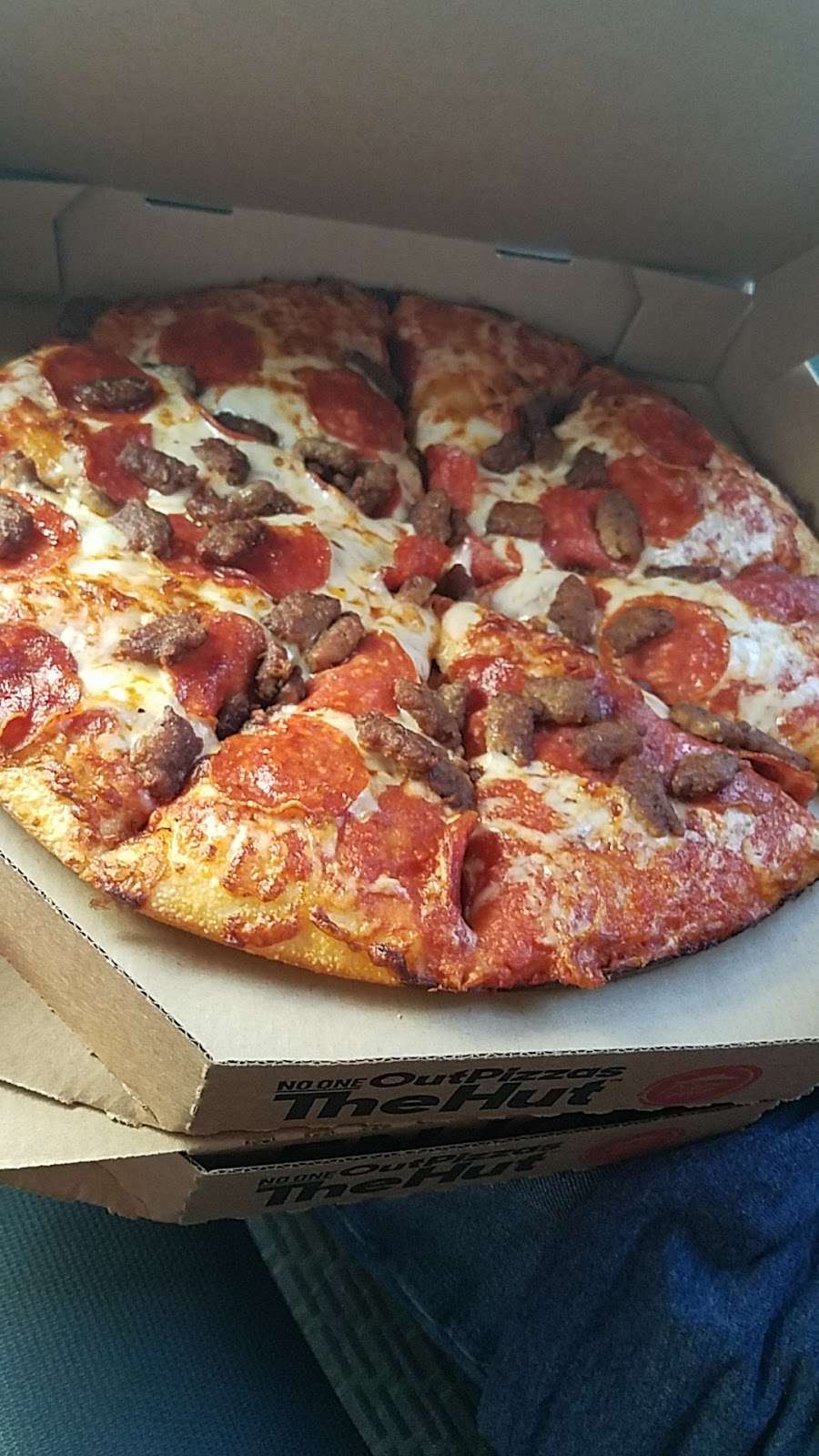 Pizza Hut | 2922 N Mason Rd Suite 110, Katy, TX 77449, USA | Phone: (281) 398-1866