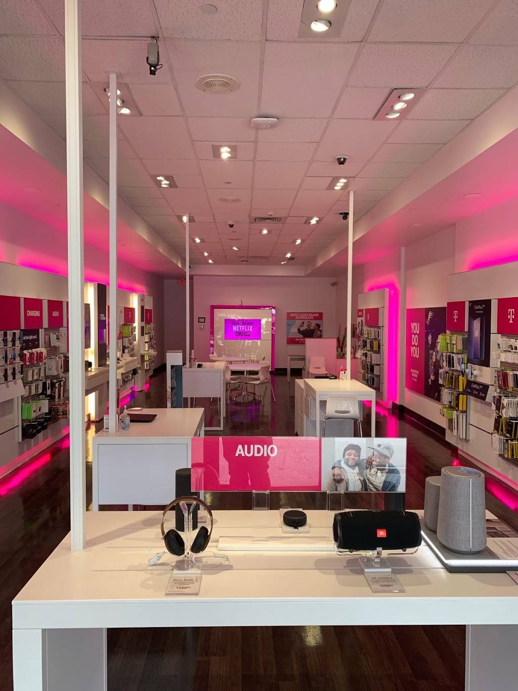 T-Mobile | 46-047 Kamehameha Hwy #E5, Kaneohe, HI 96744, USA | Phone: (808) 234-1397