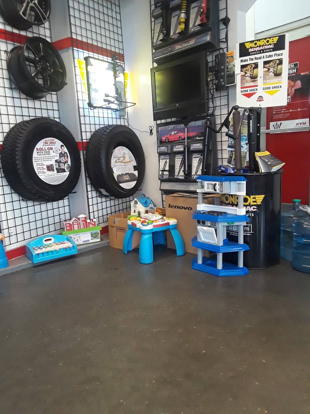 Oakland Tire Pros | 9801 International Blvd, Oakland, CA 94603 | Phone: (510) 568-4442