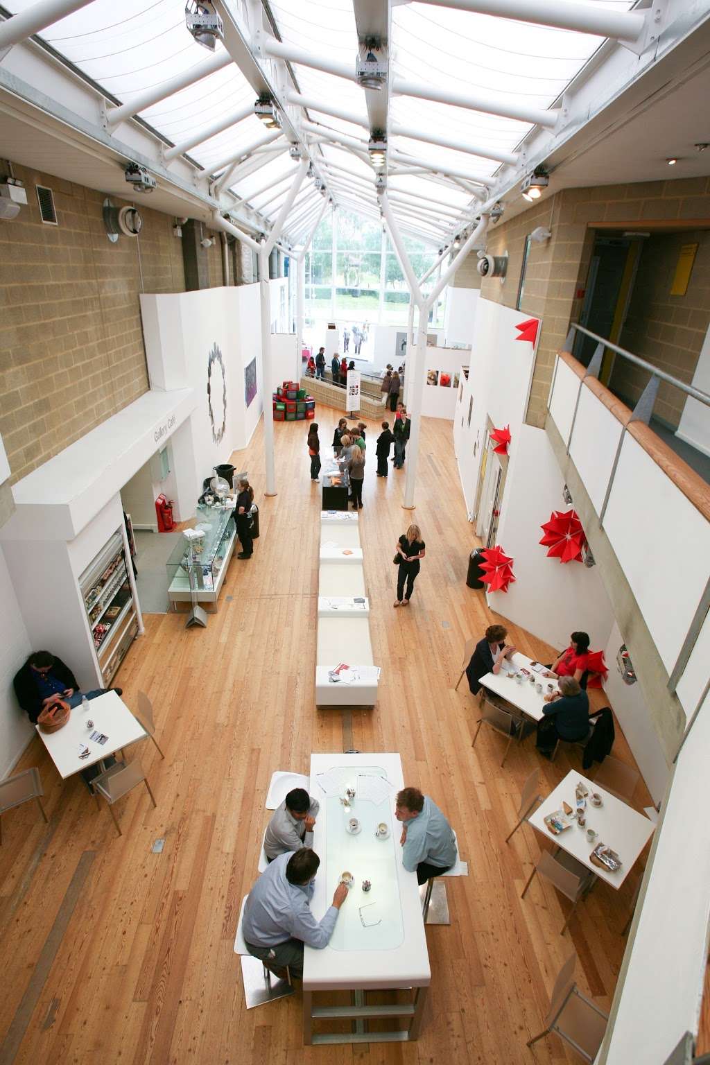 University of Hertfordshire - School of Creative Arts | Hatfield AL10 9AA, UK | Phone: 01707 284800