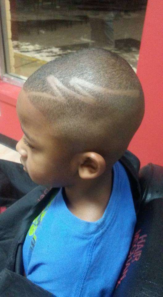 Hair Mechanx Barber & Beauty Salon LLC | 8716 E 21st St, Indianapolis, IN 46219, USA | Phone: (317) 572-0340