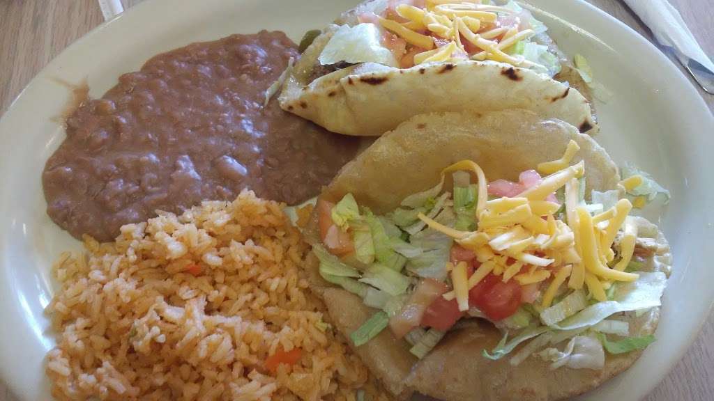 El Puesto Mexican Restaurant | 1504 Castroville Rd, San Antonio, TX 78237, USA | Phone: (210) 433-1901