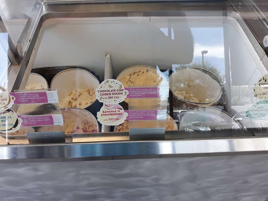 Baskin-Robbins | 8524 Rosecrans Ave, Paramount, CA 90723, USA | Phone: (562) 630-3863