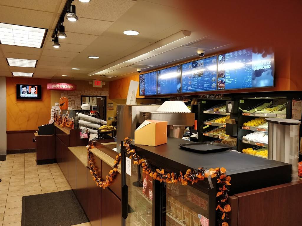 Dunkin Donuts | 151 W Layton Ave, Milwaukee, WI 53207, USA | Phone: (414) 763-0677