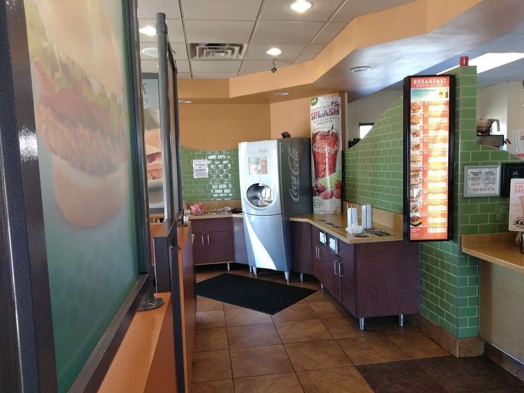 Jack in the Box | 8497 S Sam Houston Pkwy E, Houston, TX 77075 | Phone: (713) 987-9111