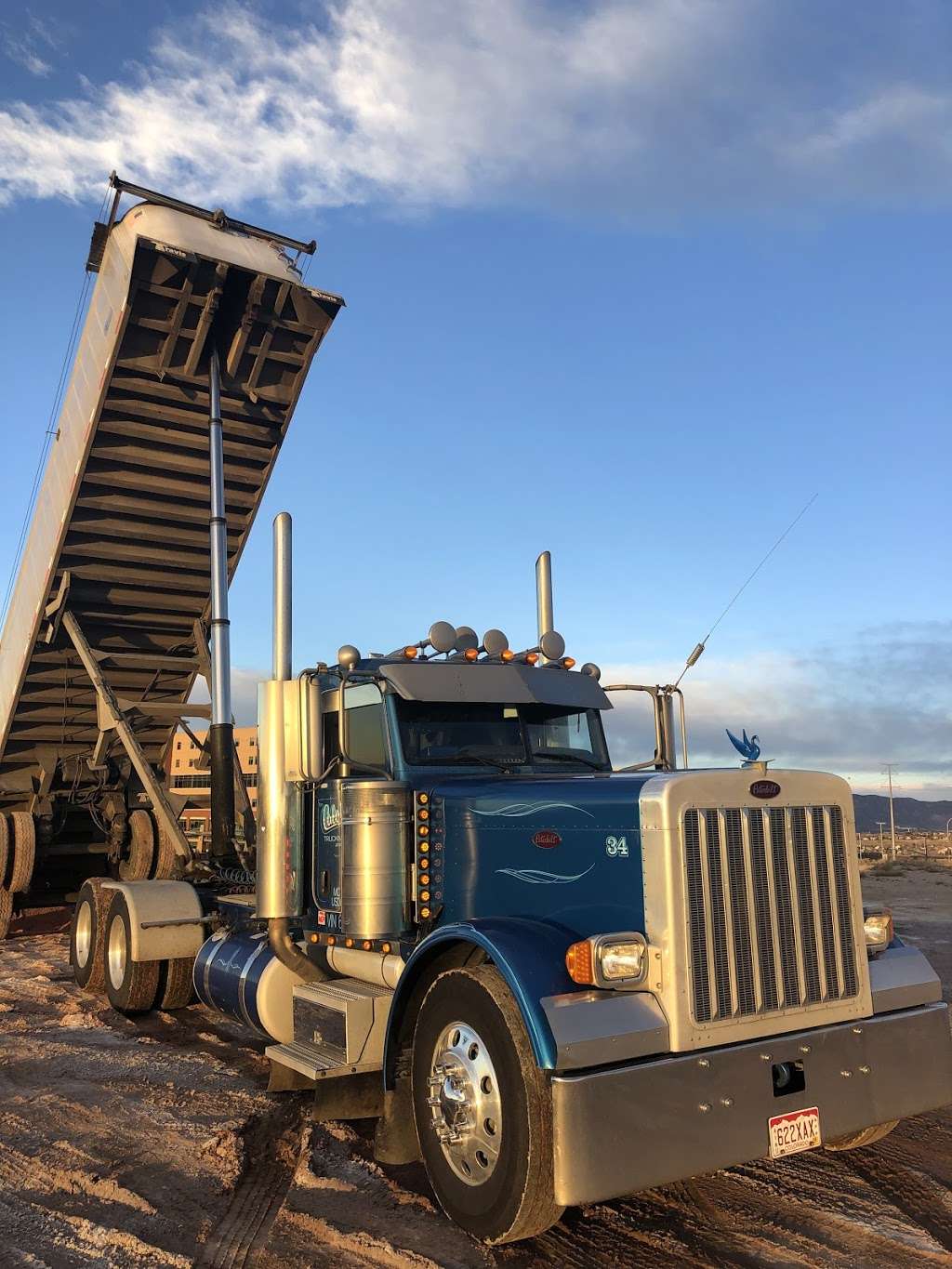 Calabrese Trucking Inc | 6475 Huron St, Denver, CO 80221, USA | Phone: (303) 487-8668