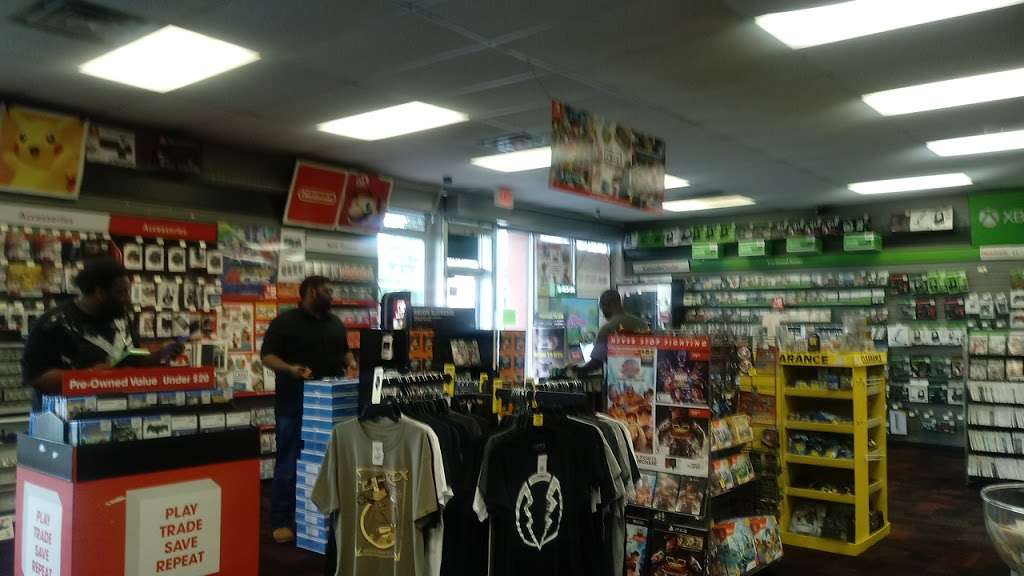 GameStop | 1207 MacDade Blvd Ste 170, Collingdale, PA 19023, USA | Phone: (610) 583-1612