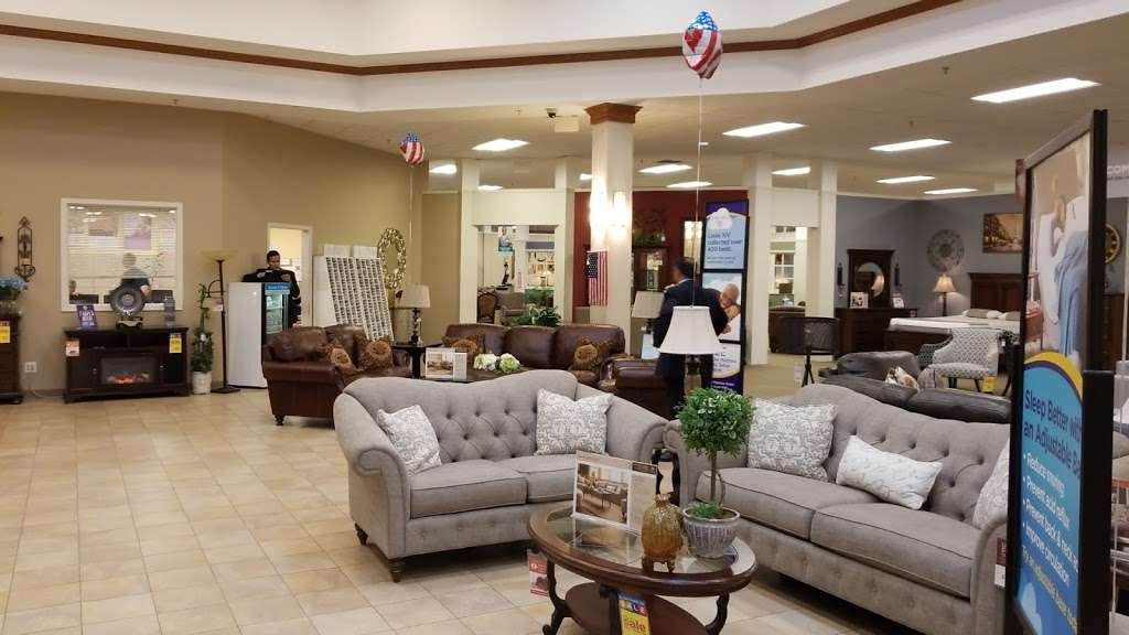 Raymour & Flanigan Furniture and Mattress Store | 531 US-46, Fairfield, NJ 07004, USA | Phone: (973) 227-2868