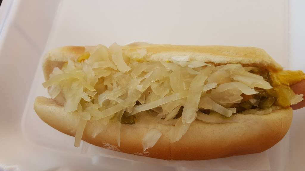 Russ Ayres Hot Dogs | 658, 676 US-206, Bordentown, NJ 08505