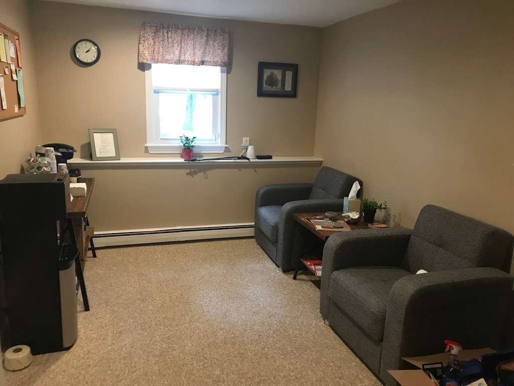 Heather D. Grosso, LICSW | 31 Oak Ridge Ln, Bridgewater, MA 02324, USA | Phone: (508) 965-6582