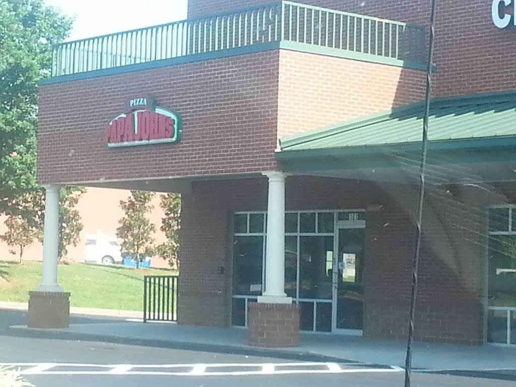 Papa Johns Pizza | 221 Latitude Ln Suite 101, Lake Wylie, SC 29710, USA | Phone: (803) 831-0101