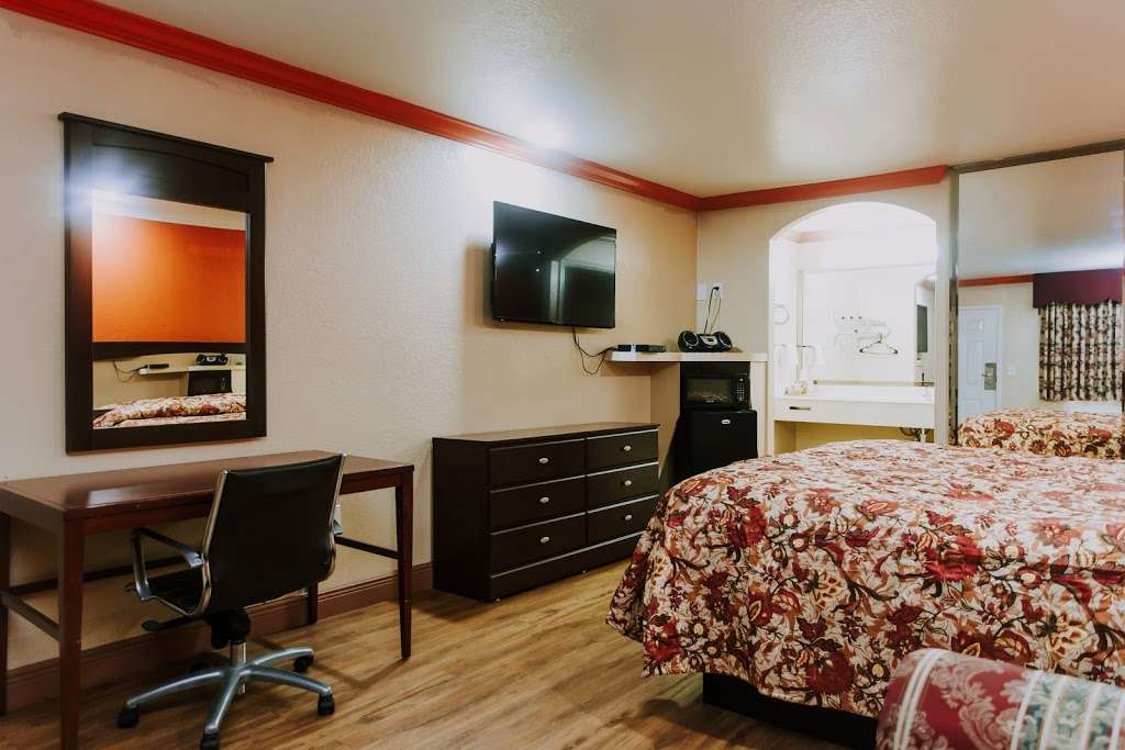 PROMISE INN | 7550 Eastex Fwy, Houston, TX 77093 | Phone: (713) 742-8800