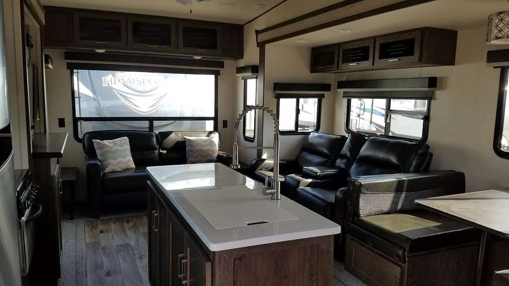 Economy RVs | 29020 Three Notch Rd, Mechanicsville, MD 20659, USA | Phone: (877) 233-6834