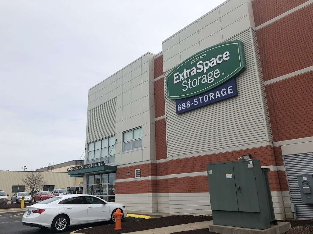 Extra Space Storage | 1432 W Ogden Ave, Naperville, IL 60563, USA | Phone: (630) 357-8342