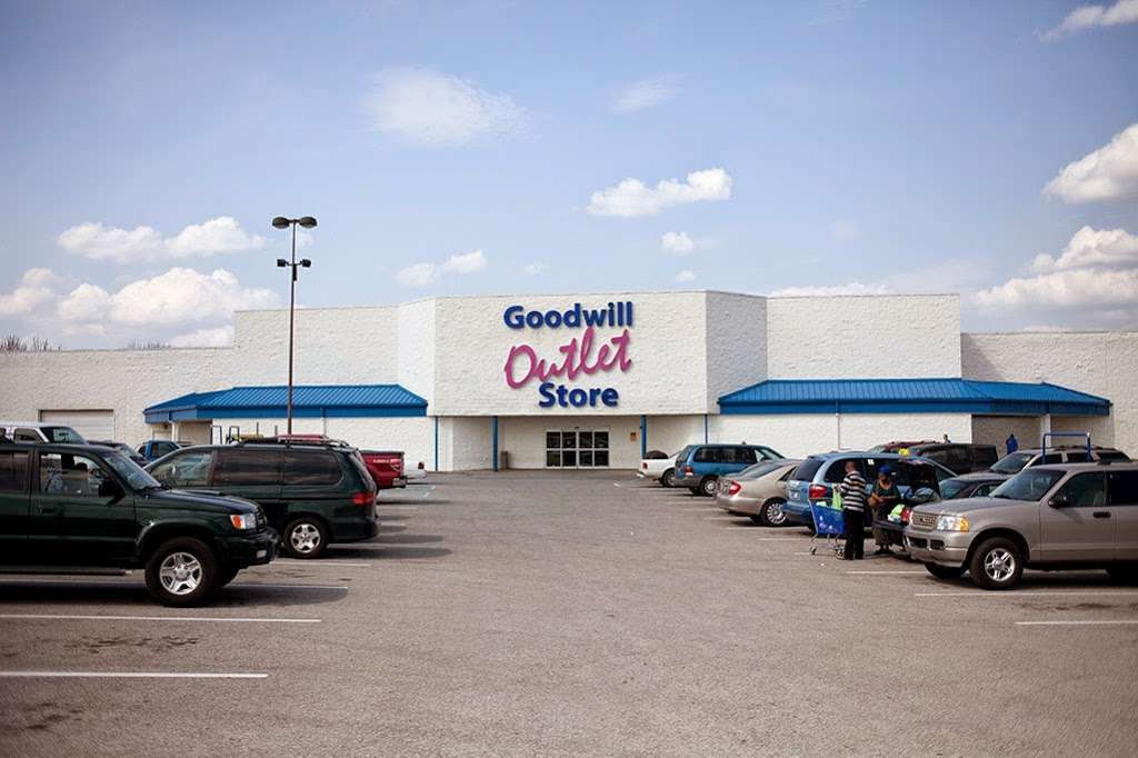 Goodwill Outlet Store | 6650 W Washington St, Indianapolis, IN 46241, USA | Phone: (317) 481-9355