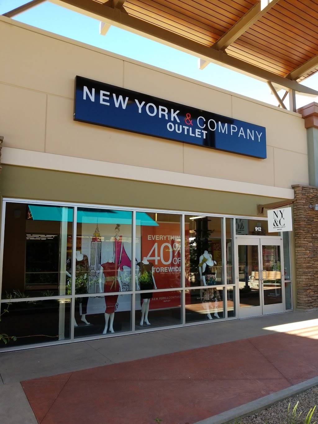 New York & Company Outlet | 6401 Marana Center Blvd, Tucson, AZ 85742, USA | Phone: (520) 686-5584