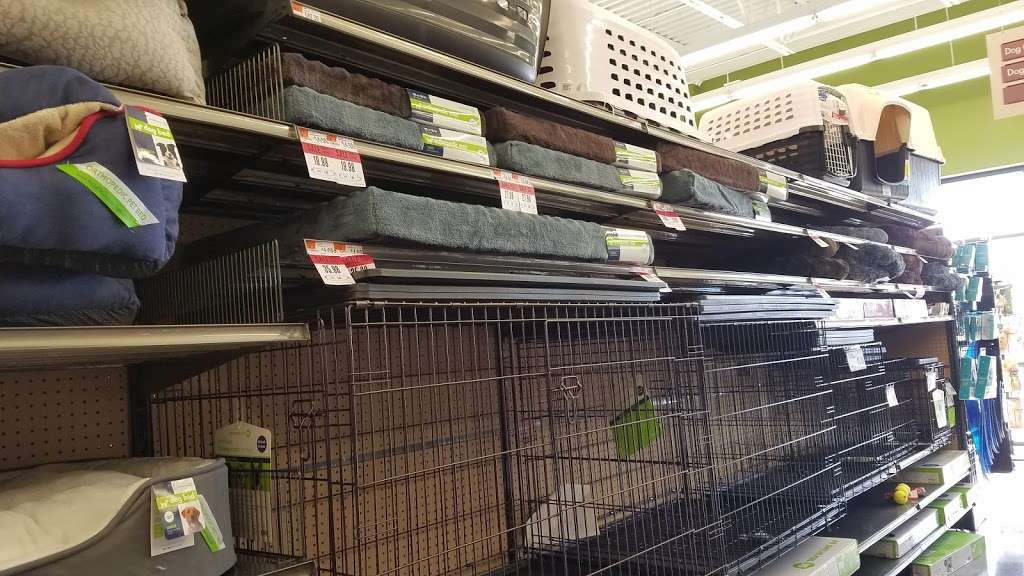 Pet Supplies Plus | 1676 E Summit St, Crown Point, IN 46307, USA | Phone: (219) 488-1440