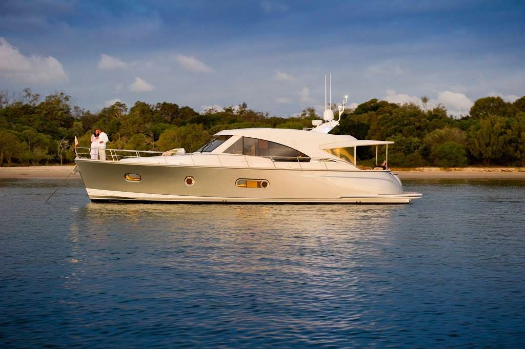 Grande Yachts International - Dania Beach | 821 NE 3rd St, Dania Beach, FL 33004, USA | Phone: (954) 606-0445