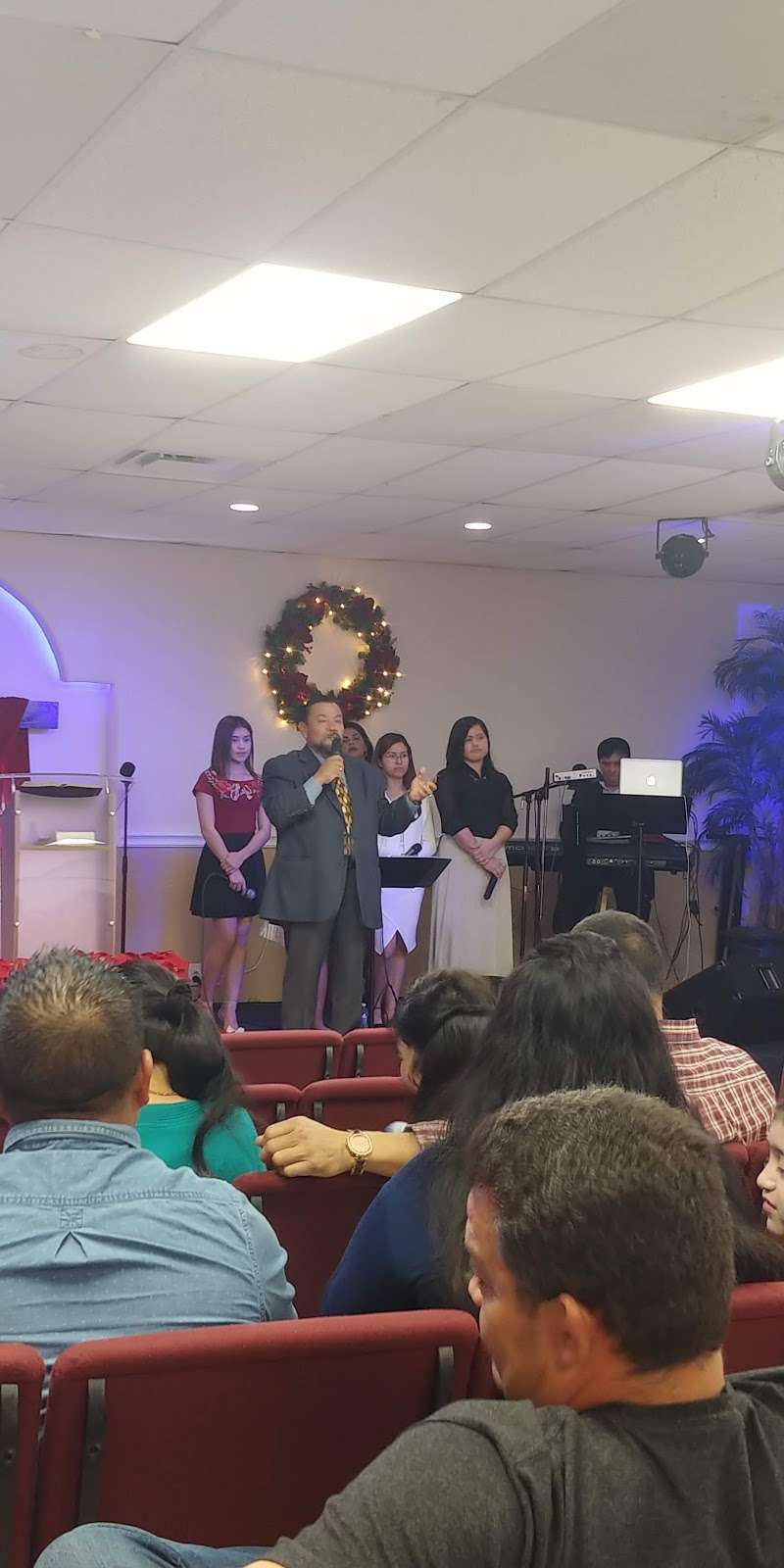 Iglesia Fuente de Agua Viva | 140 Frels Ln, Houston, TX 77076