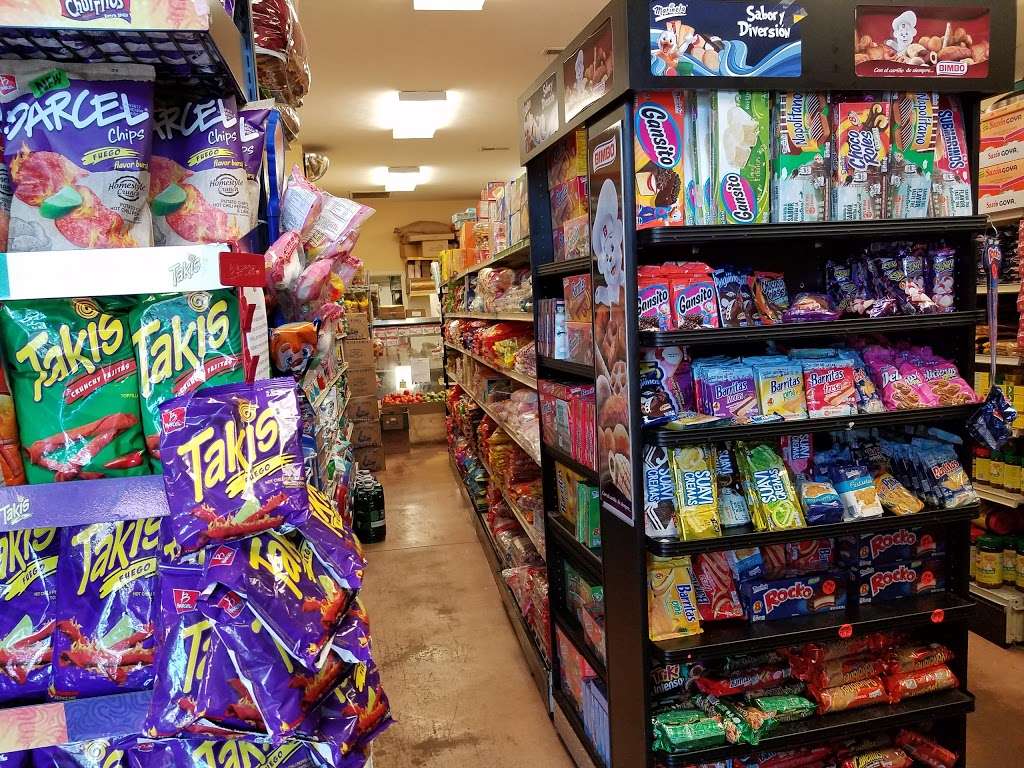 La Guanajuato Grocery Store | 2361 Henry Lakes Blvd S, Columbus, IN 47201, USA | Phone: (812) 526-2520