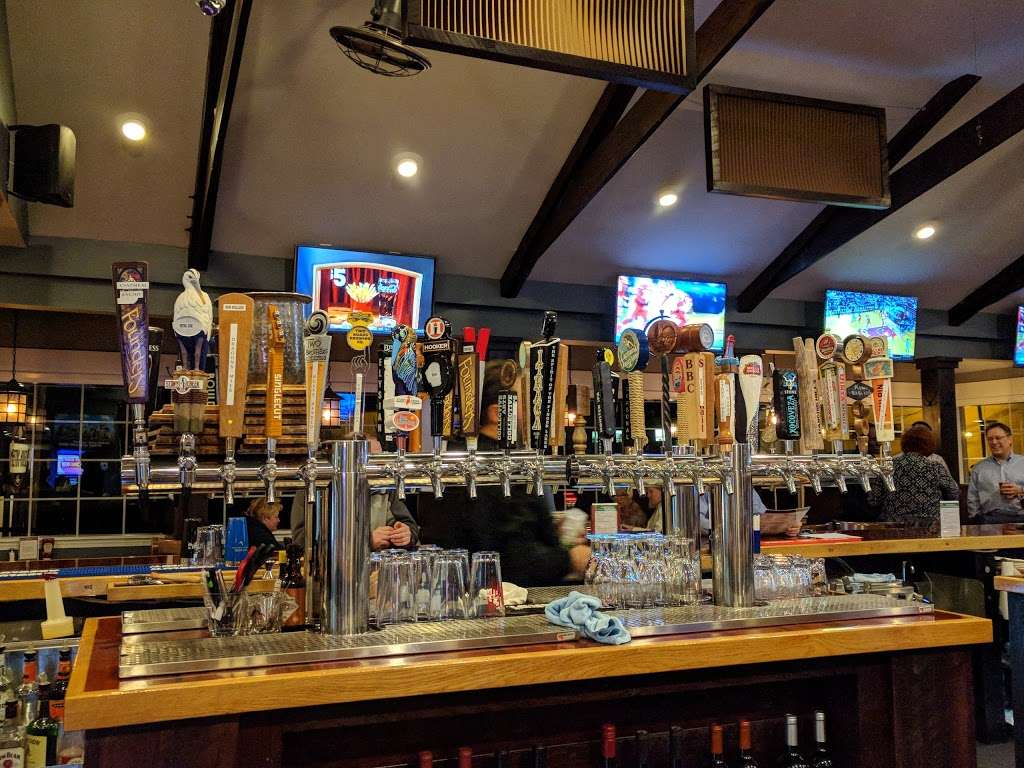 Meeting House Pub | 37 Stony Hill Rd, Bethel, CT 06801 | Phone: (203) 456-6532