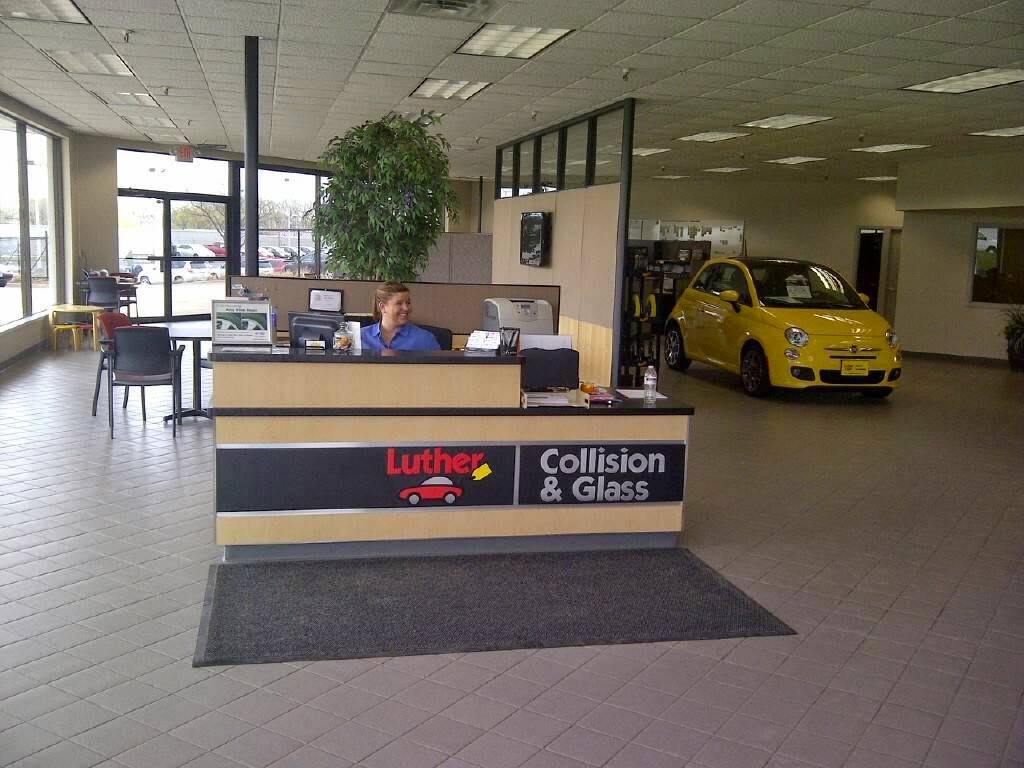 Luther Collision & Glass | 9825 56th Ave N, Plymouth, MN 55442, USA | Phone: (612) 284-3673