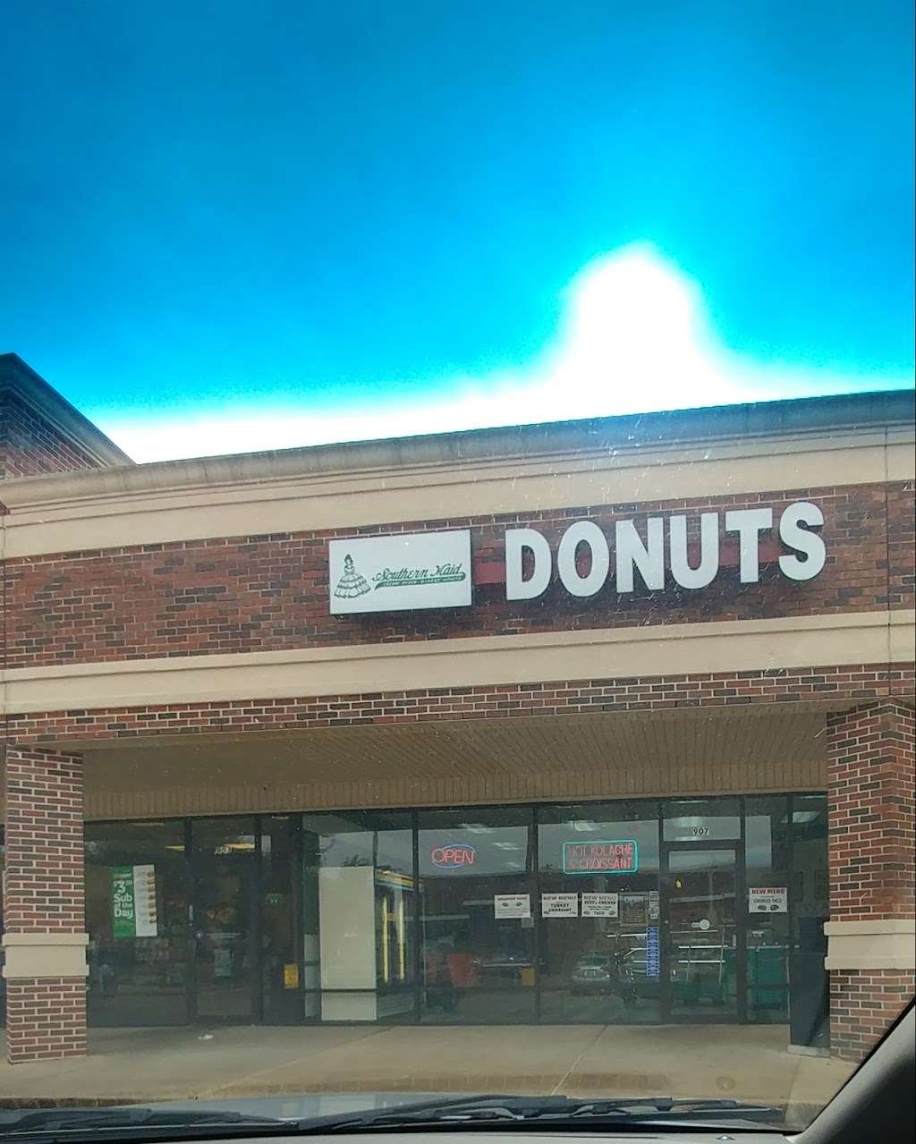 Southern Maid Donuts | 907 Eldridge Rd, Sugar Land, TX 77478, USA | Phone: (281) 242-1881