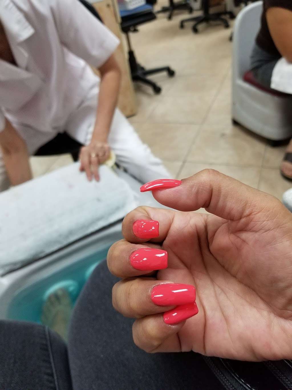 Lovely Nails Spa & Hair | 2532 S Grove Ave, Ontario, CA 91761 | Phone: (909) 930-0858