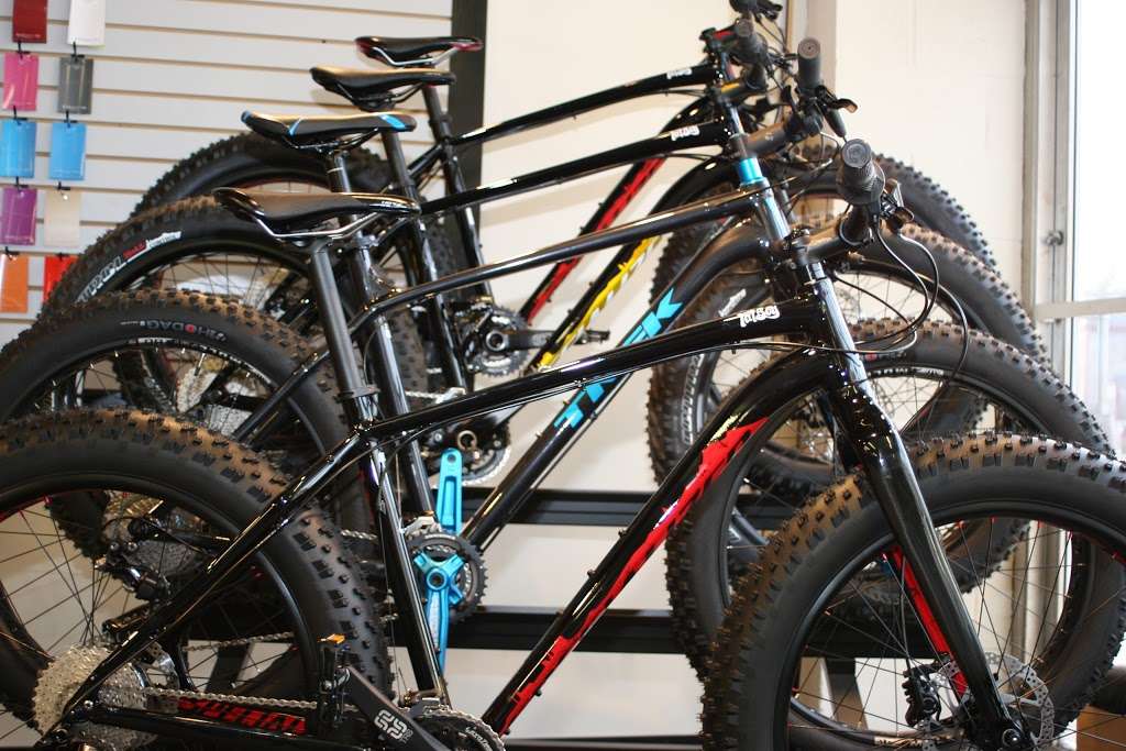 Seaside Cycle | 23 Elm St, Manchester-by-the-Sea, MA 01944, USA | Phone: (978) 526-1200