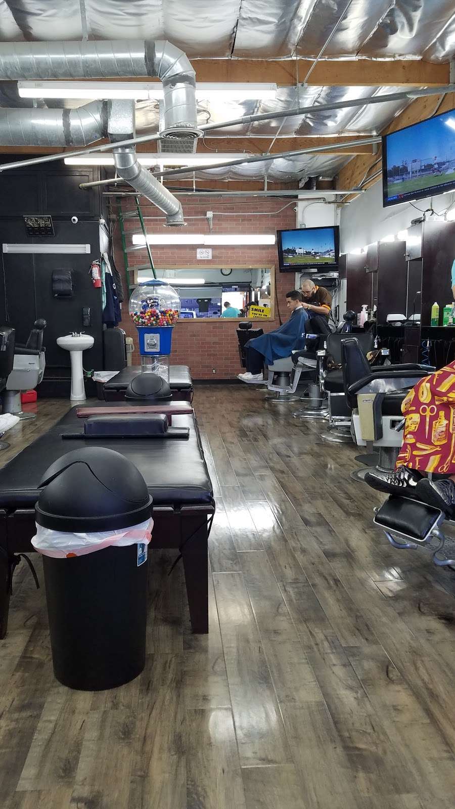 Superior Cuts Barbershop - Brandywine | 6074, 1655 Brandywine Ave ste d, Chula Vista, CA 91911, USA | Phone: (619) 216-9252