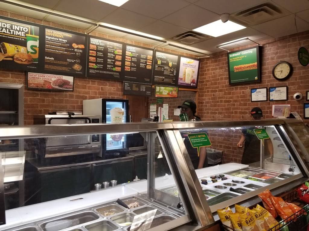 Subway | 942 Phillips Ave, Toledo, OH 43612, USA | Phone: (419) 478-1444