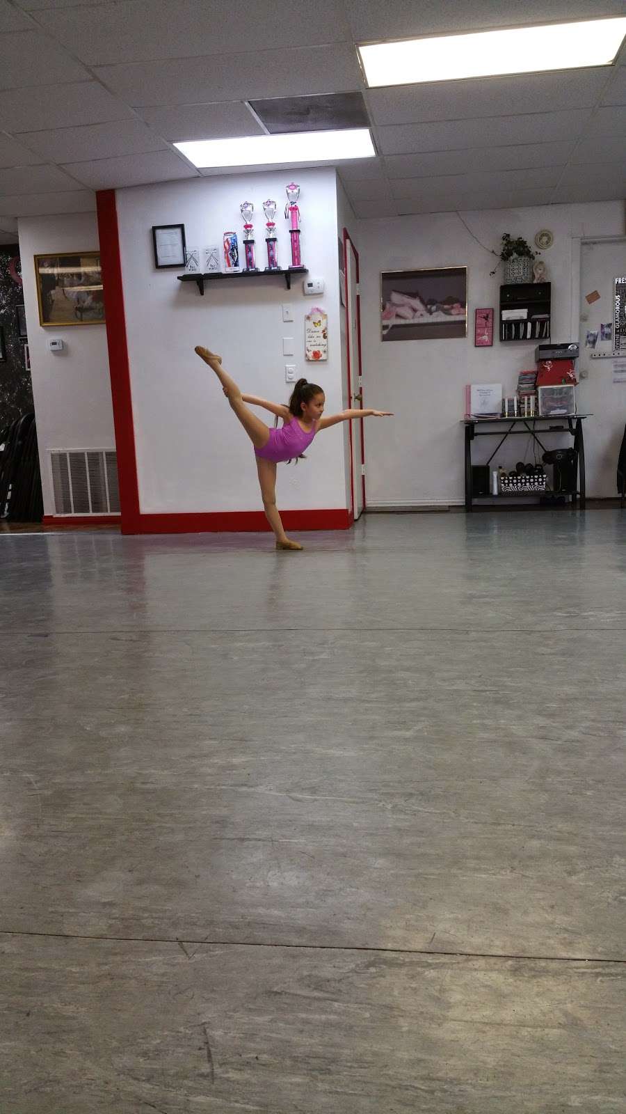 Milahs School of Dance | 125 West Bear Creek Road, 104, Glenn Heights, TX 75154, USA | Phone: (469) 619-7731