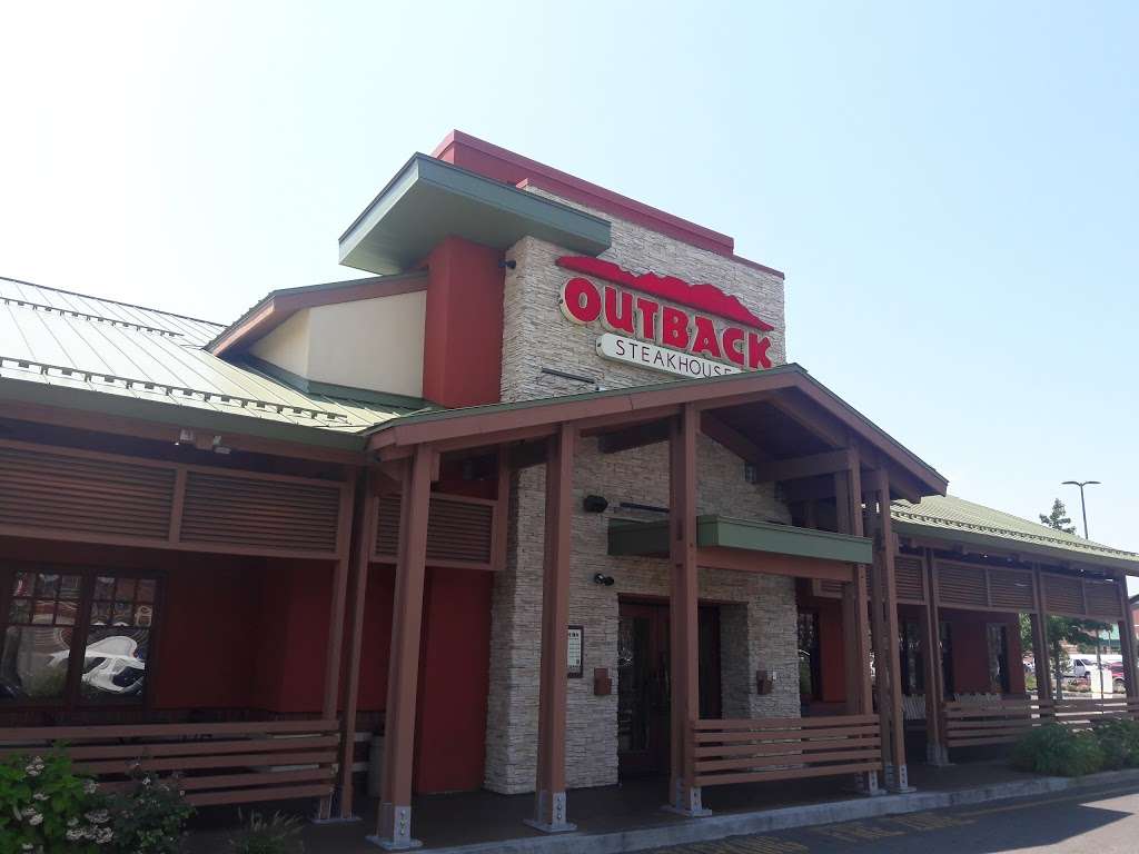 Outback Steakhouse | 355 Gateway Dr, Brooklyn, NY 11239 | Phone: (718) 277-4275