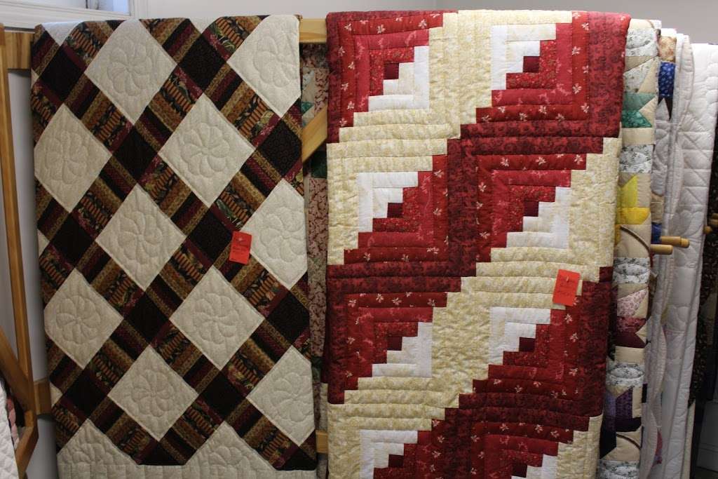 Eshs Handmade Quilts | 9741, 3829 Old Philadelphia Pike, Gordonville, PA 17529, USA | Phone: (717) 768-8435