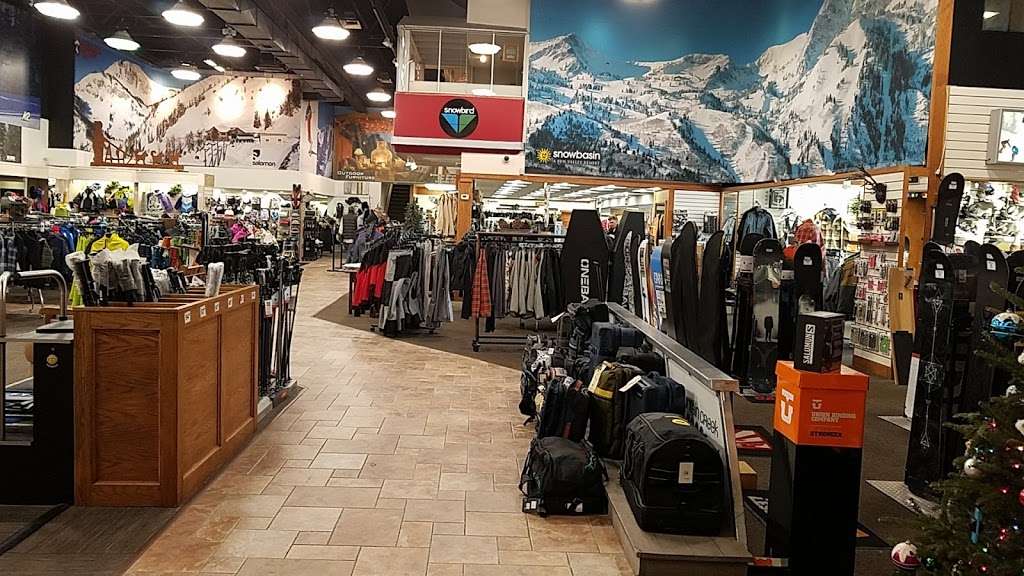 Ski Barn | 846 NJ-17, Paramus, NJ 07652, USA | Phone: (201) 445-9070