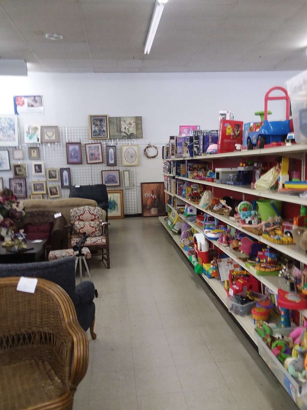 The Salvation Army Family Store & Donation Center | 1285 N State Rd 135, Greenwood, IN 46142 | Phone: (317) 881-6216