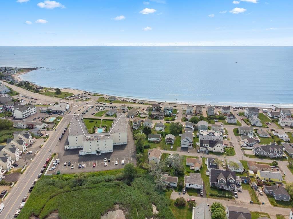 Carey & Giampa Realtors | 240 Ocean Blvd, Seabrook, NH 03874, USA | Phone: (603) 474-3401