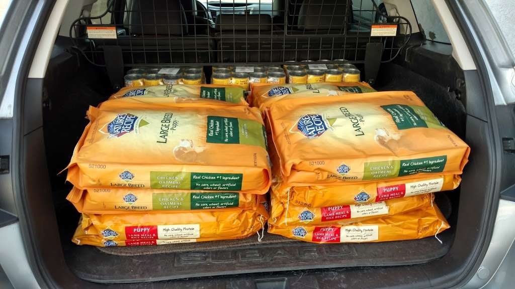 Chester County Pet Food Pantry | 1055 S Hanover St #1, Pottstown, PA 19465, USA | Phone: (484) 558-0467