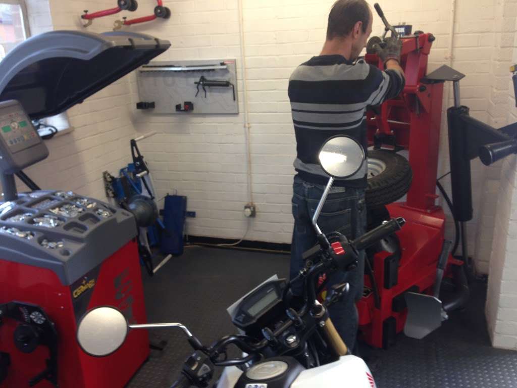 Probike Training | Widford Industrial Estate, 3 Russell Way, Chelmsford CM1 3AA, UK | Phone: 0800 032 1512