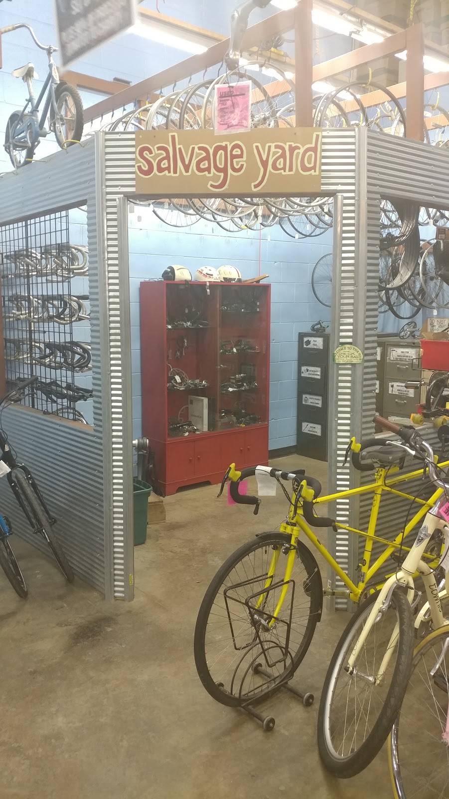 The Hub Bike Co-op | 3016 Minnehaha Ave, Minneapolis, MN 55406, USA | Phone: (612) 729-0437