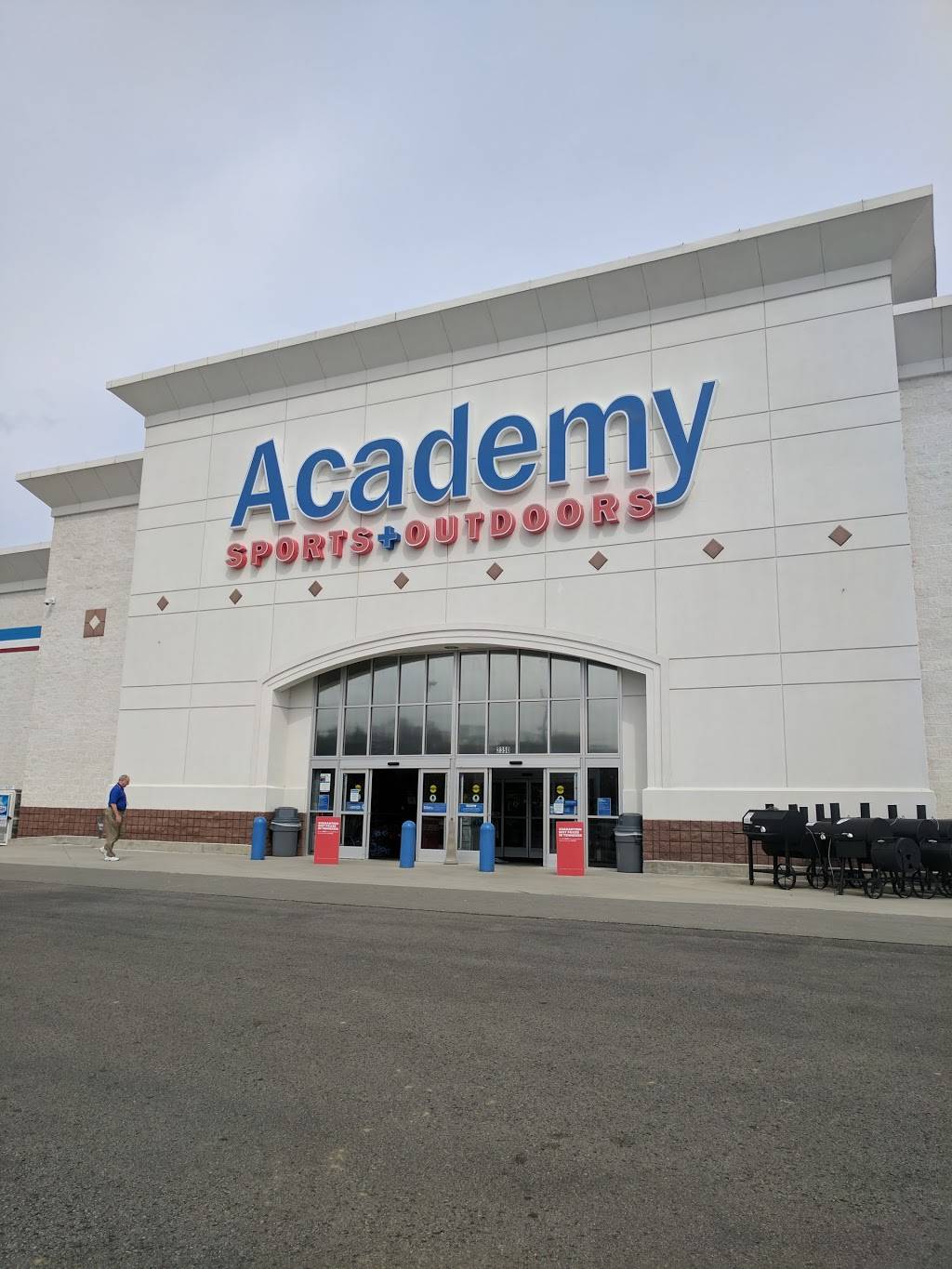 Academy Sports + Outdoors | 2350 Gallatin Pike N, Madison, TN 37115, USA | Phone: (615) 855-6900