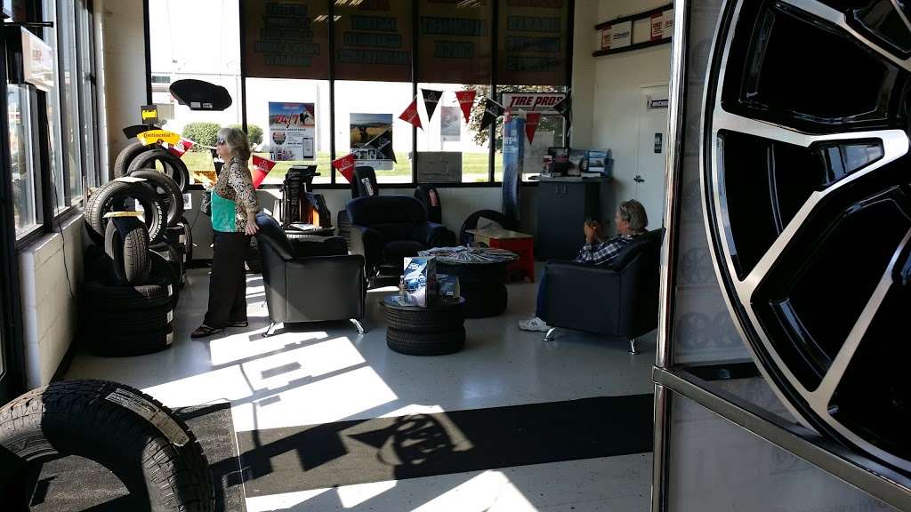 Family Tire Pros Auto Service Centers - Lawrence | 5801 N German Church Rd, Oaklandon, IN 46236, USA | Phone: (317) 826-8770