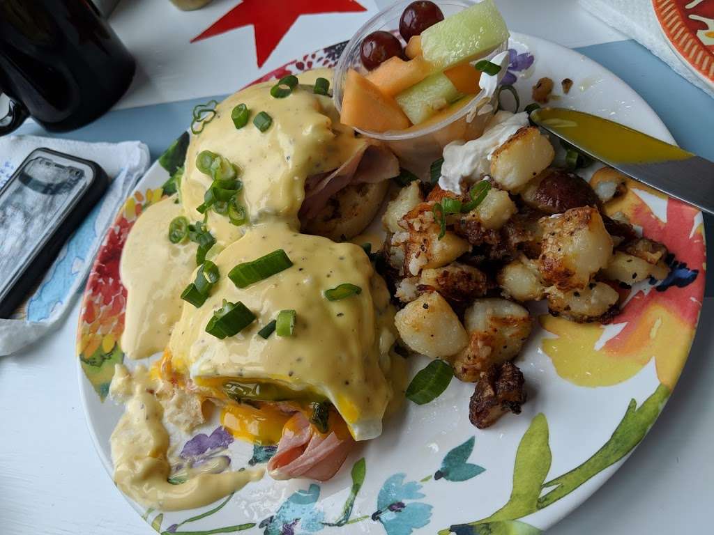 Dune Billies | 201 Center St, Michigan City, IN 46360, USA | Phone: (219) 809-6592