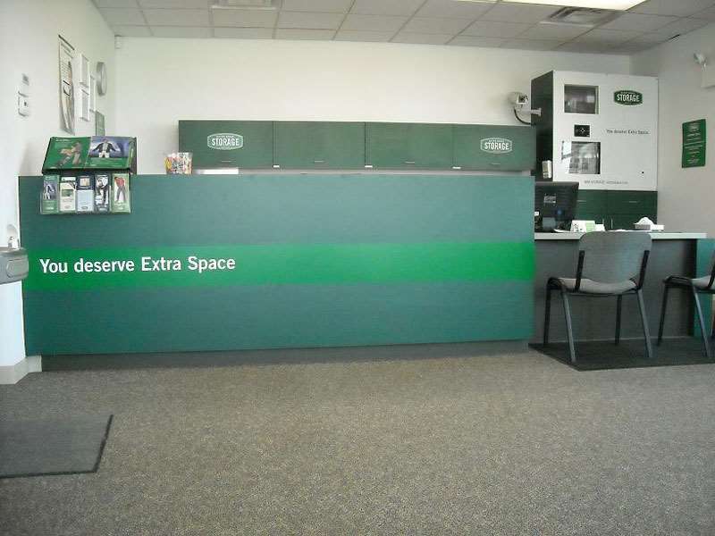 Extra Space Storage | 1812 N Larkin Ave, Crest Hill, IL 60403, USA | Phone: (815) 725-7501