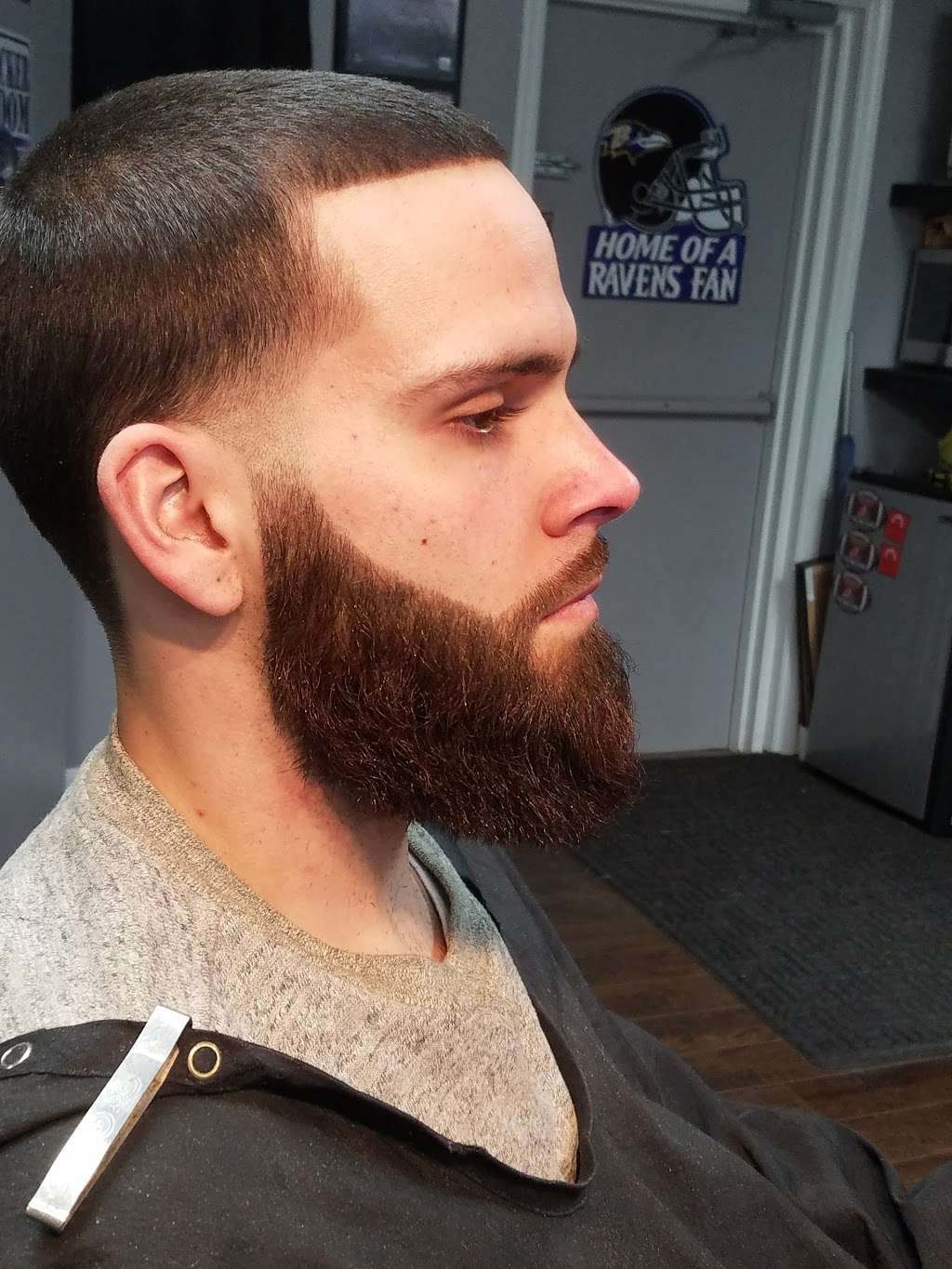 Daves Barber Shop | 8468 Fort Smallwood Rd, Pasadena, MD 21122, USA | Phone: (443) 702-7048