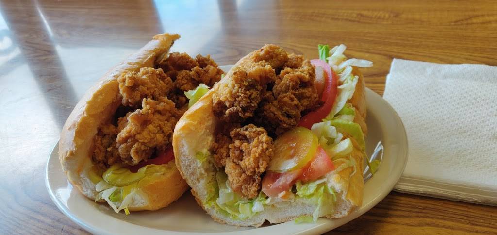 Chateau Orleans Po-Boys | 2324 Barataria Blvd # 1, Marrero, LA 70072, USA | Phone: (504) 347-1177