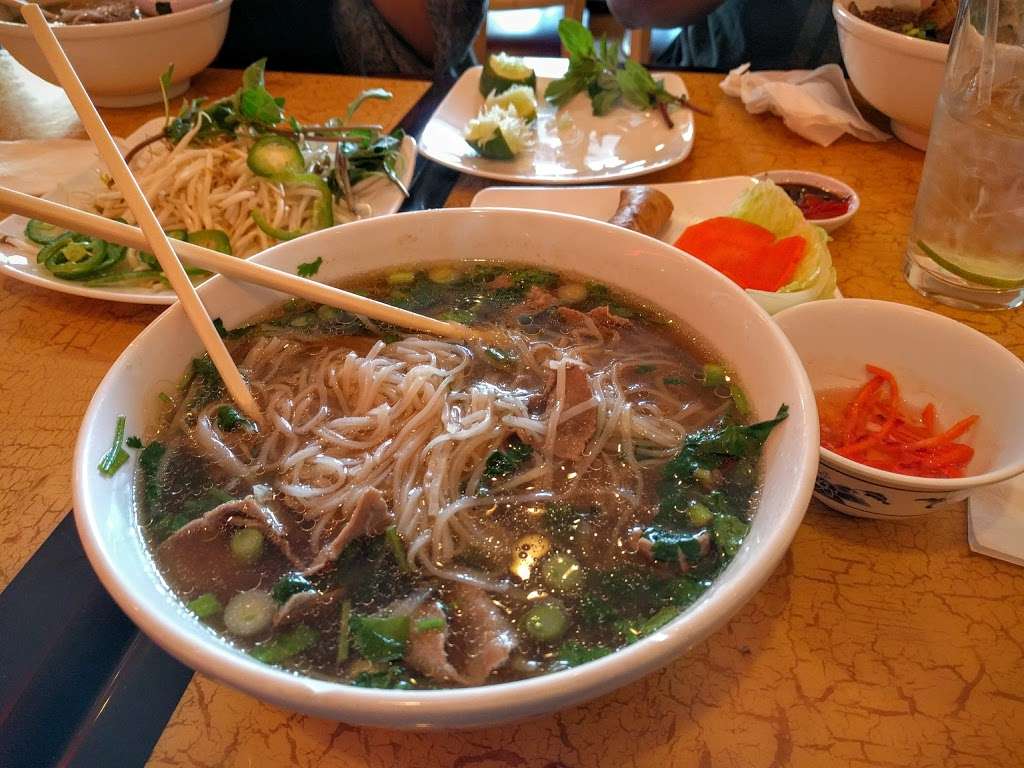 Pho Royal | 46839 Maple Leaf Pl #145, Sterling, VA 20164 | Phone: (703) 444-4778