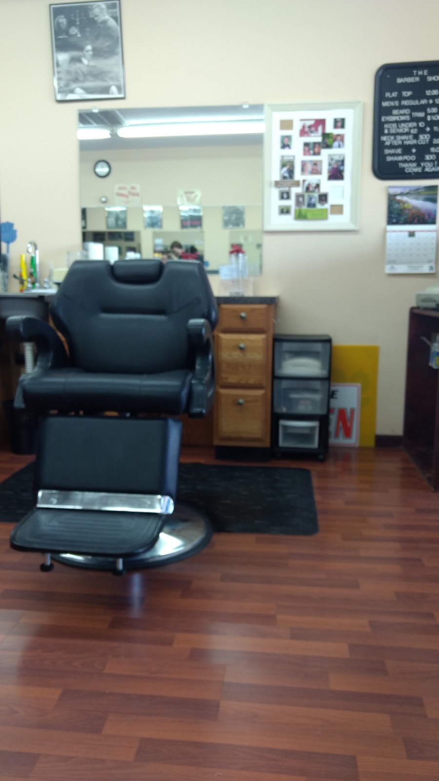 Barber Shop | 16609 Cave Creek Rd, Phoenix, AZ 85032, USA | Phone: (602) 971-5971