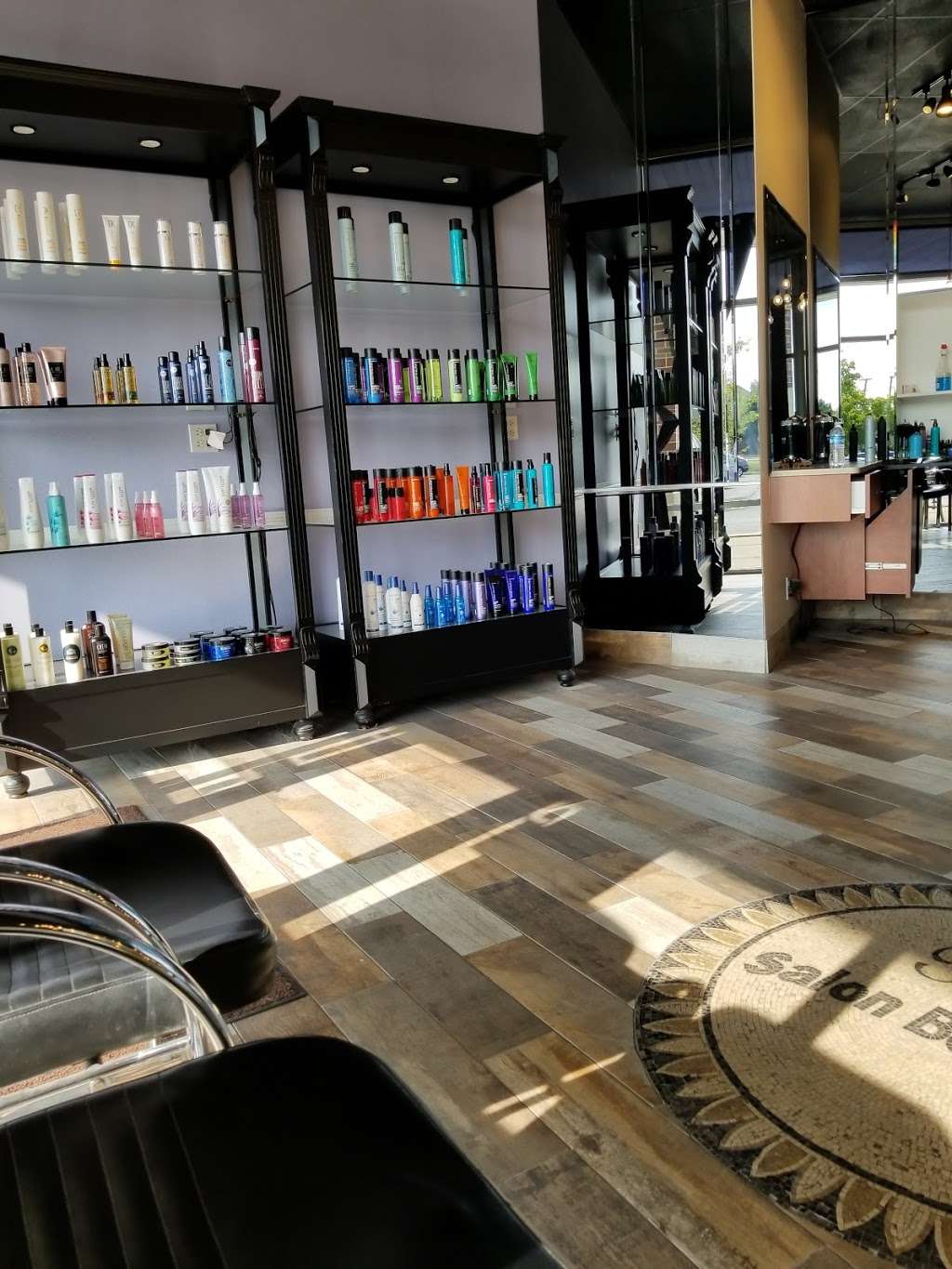 Salon Bella Vita | 55 S Sutton Rd, Streamwood, IL 60107 | Phone: (630) 289-9577