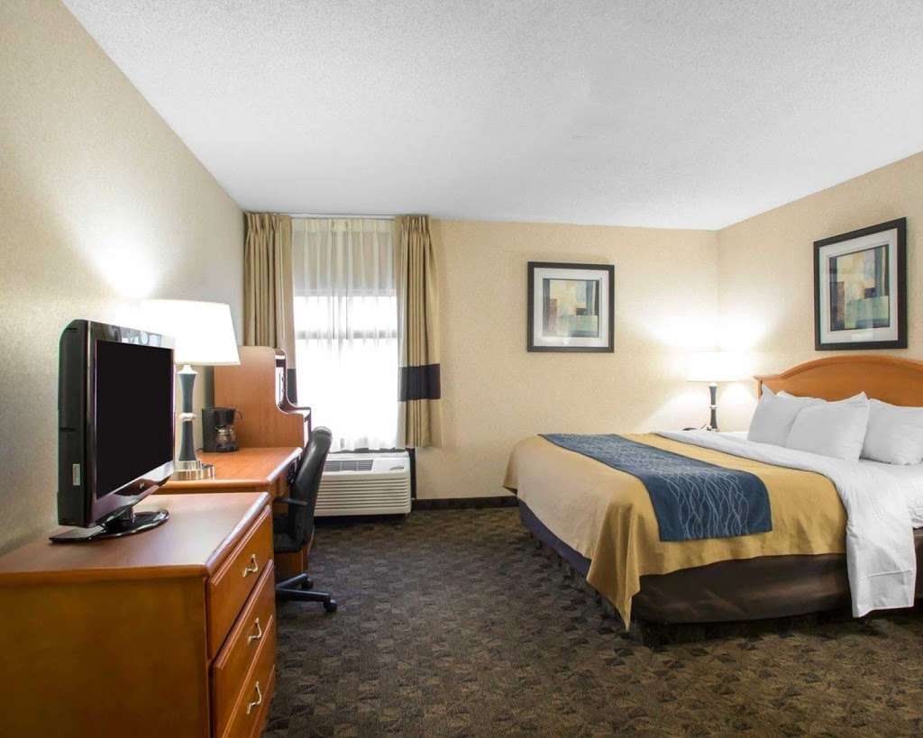 Quality Inn & Suites | 2300 Willowcreek Rd, Portage, IN 46368 | Phone: (219) 763-7177